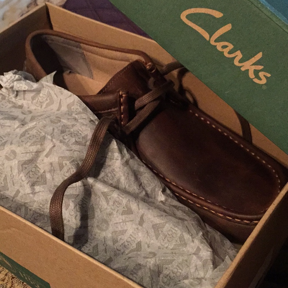 BRAND NEW Clark’s Stinson shoes!!